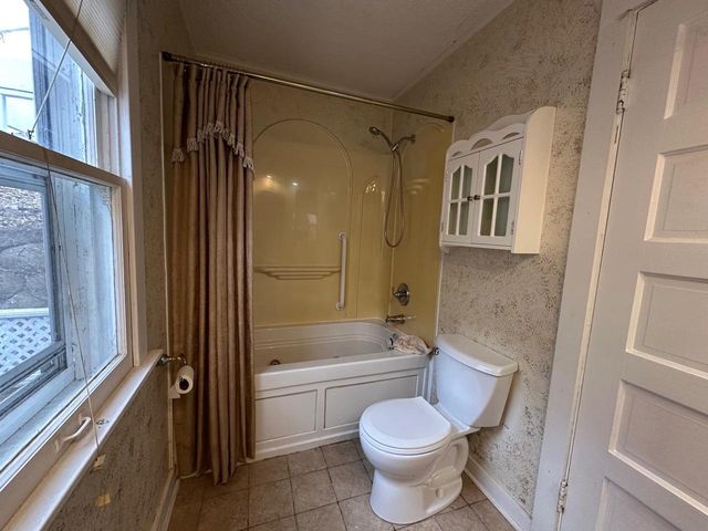 10488 N East Riverview Drive, Edgerton, WI 53534