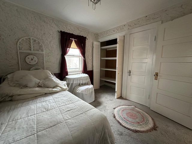 10488 N East Riverview Drive, Edgerton, WI 53534