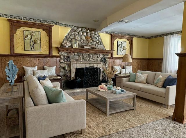 10488 N East Riverview Drive, Edgerton, WI 53534