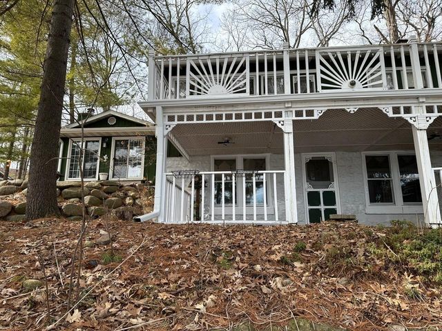 10488 N East Riverview Drive, Edgerton, WI 53534