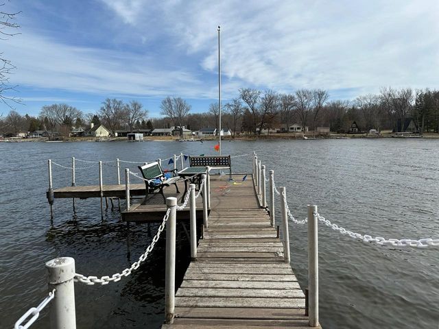 10488 N East Riverview Drive, Edgerton, WI 53534