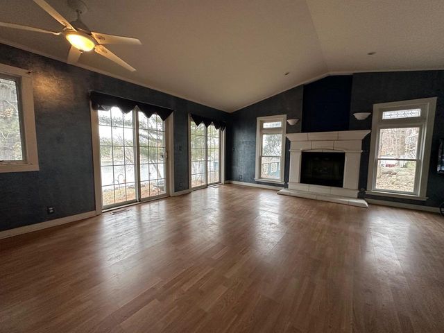 10488 N East Riverview Drive, Edgerton, WI 53534