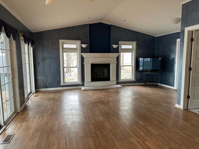 10488 N East Riverview Drive, Edgerton, WI 53534