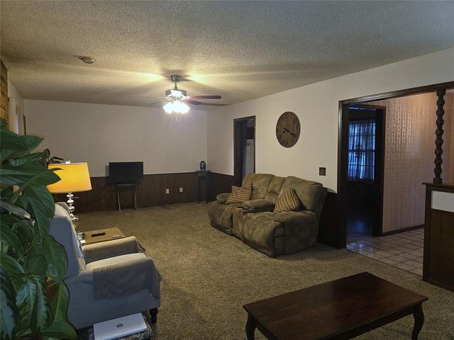 15109 Ken Road, Oklahoma City, OK 73165