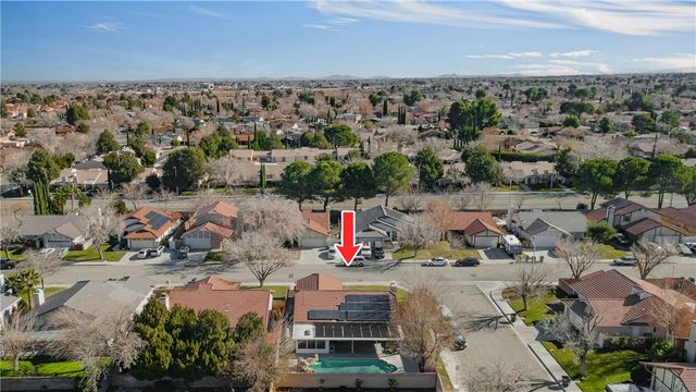 44047 Shad Street, Lancaster, CA 93536