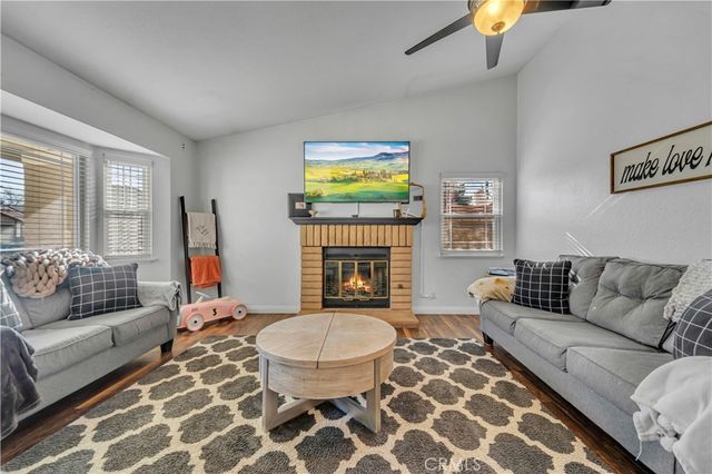 44047 Shad Street, Lancaster, CA 93536