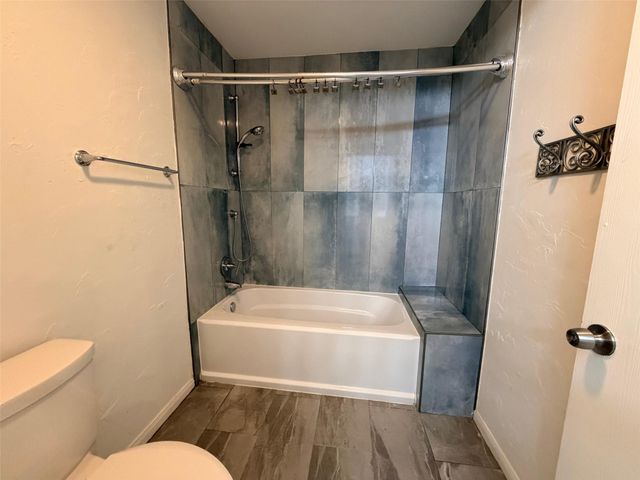 425 Woodland Point RD, Belton, TX 76513