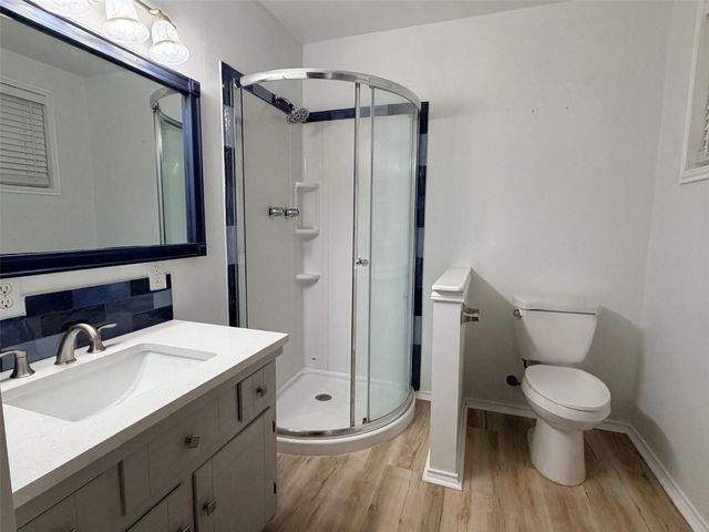 425 Woodland Point RD, Belton, TX 76513