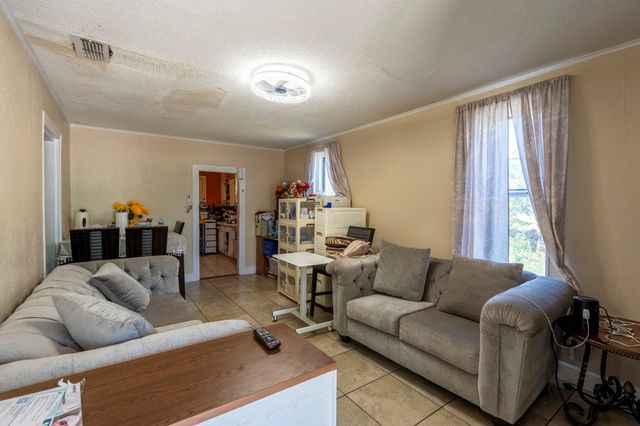 4801 Lott Ave, Austin, TX 78721