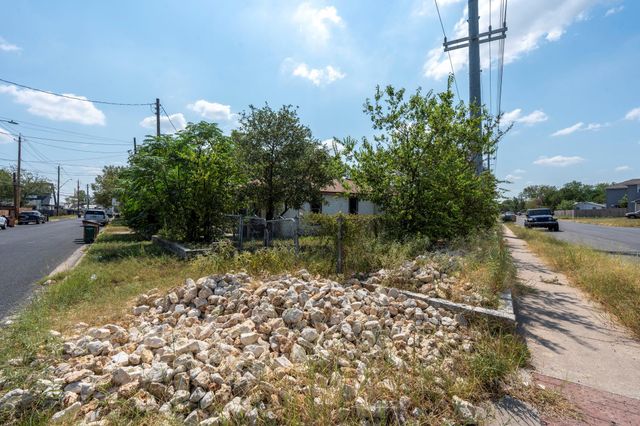 4801 Lott Ave, Austin, TX 78721