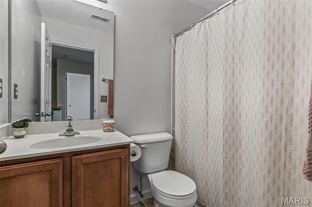 1215 Saltash Court, St Louis, MO 63129