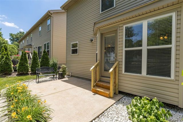 1215 Saltash Court, St Louis, MO 63129