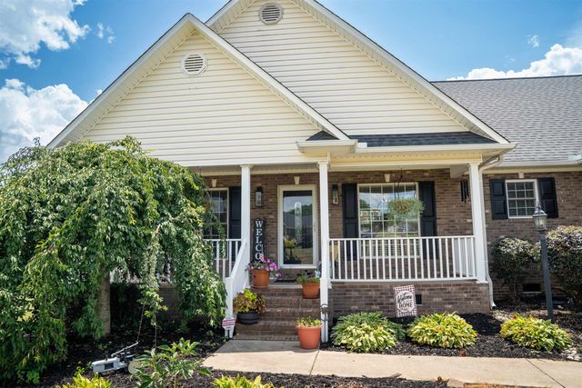 141 Sugar Hill Court, Boiling Springs, SC 29316