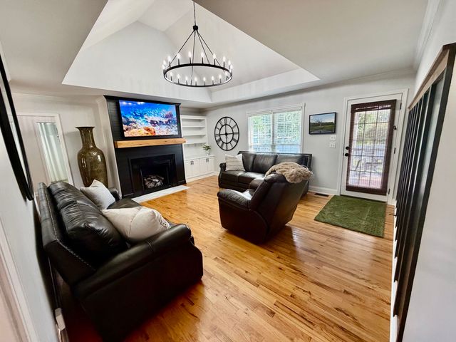 141 Sugar Hill Court, Boiling Springs, SC 29316