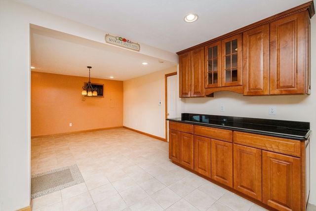362 Hovenden Ave, Brockton, MA 02302