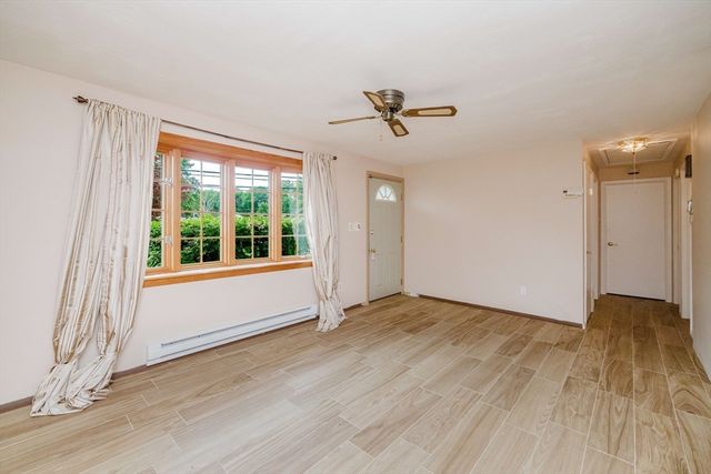 362 Hovenden Ave, Brockton, MA 02302