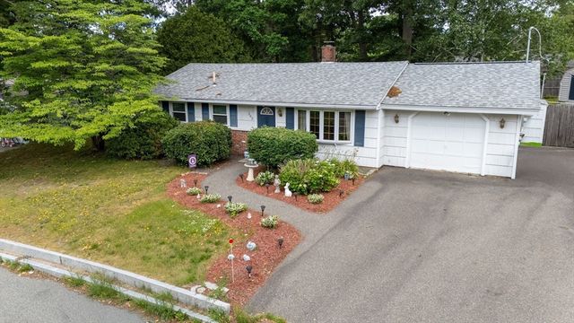 362 Hovenden Ave, Brockton, MA 02302