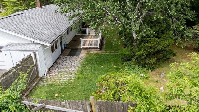 362 Hovenden Ave, Brockton, MA 02302