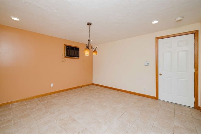 362 Hovenden Ave, Brockton, MA 02302