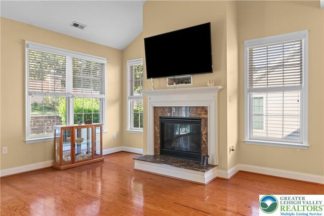 6722 American Way, Hanover Twp, PA 18017