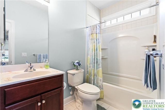 6722 American Way, Hanover Twp, PA 18017