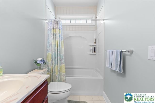 6722 American Way, Hanover Twp, PA 18017