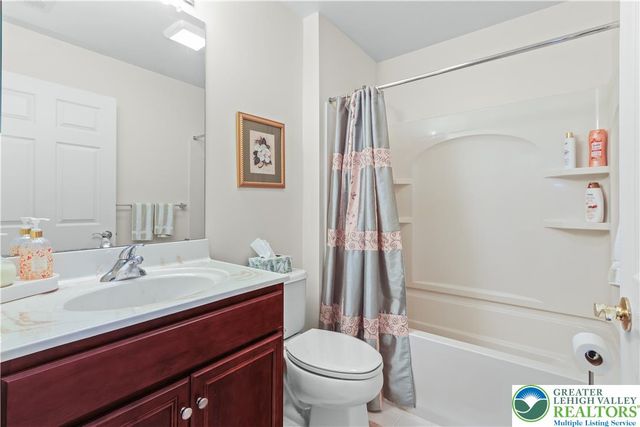 6722 American Way, Hanover Twp, PA 18017