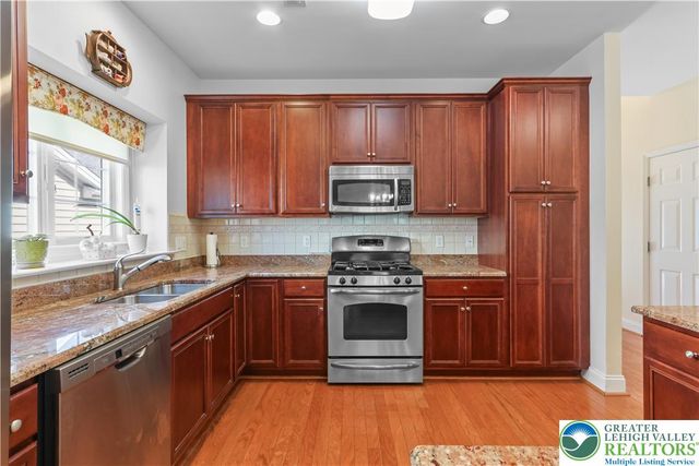 6722 American Way, Hanover Twp, PA 18017