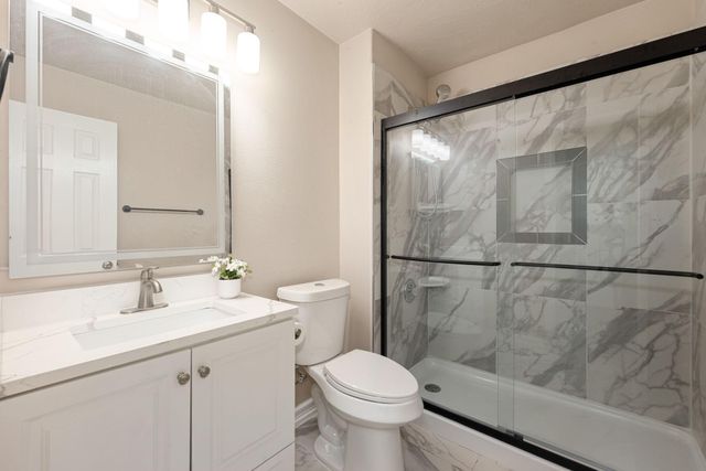 9230 Wolcott Park Lane, Houston, TX 77075