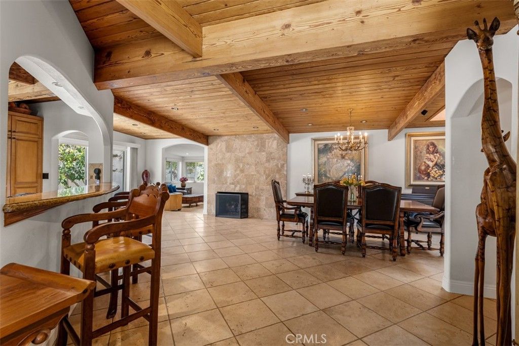 327 Santa Isabel, Newport Beach, CA 92660 — photo 5