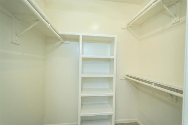 820 E 1000 Road, Lawrence, KS 66047