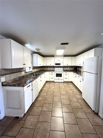 16 NAUTICAL DRIVE, North Port, FL 34287