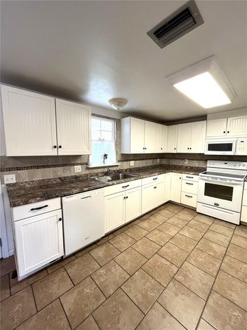 16 NAUTICAL DRIVE, North Port, FL 34287