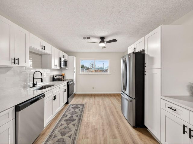 3105 Wessex Court, Columbus, OH 43232