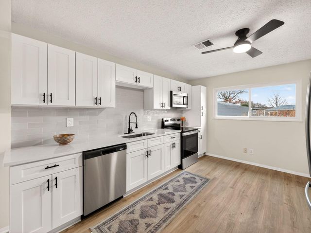 3105 Wessex Court, Columbus, OH 43232