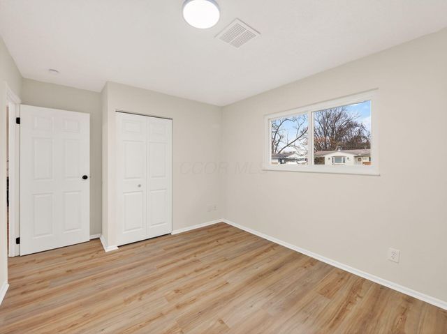 3105 Wessex Court, Columbus, OH 43232