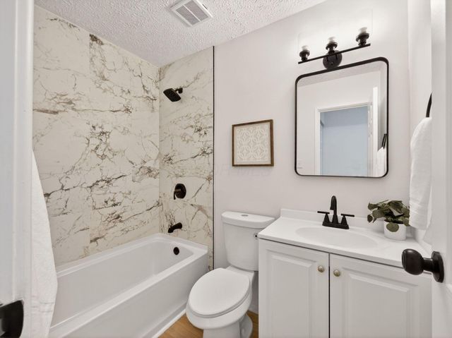 3105 Wessex Court, Columbus, OH 43232