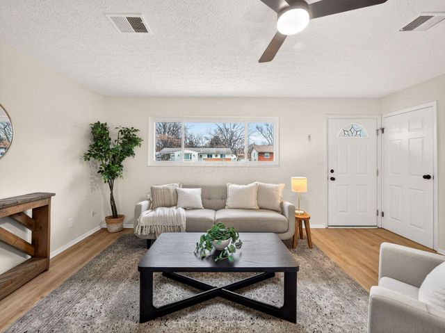 3105 Wessex Court, Columbus, OH 43232