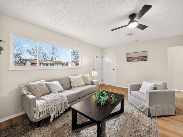 3105 Wessex Court, Columbus, OH 43232