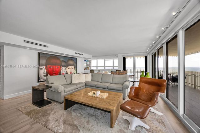 3 Grove Isle Drive C1402, Miami, FL 33133