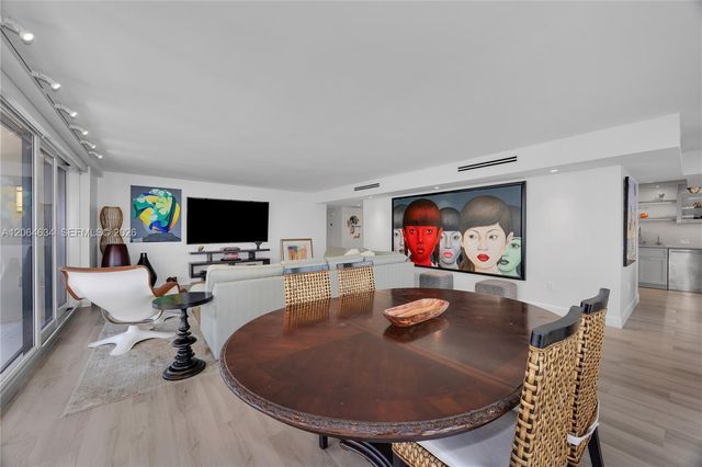 3 Grove Isle Drive C1402, Miami, FL 33133