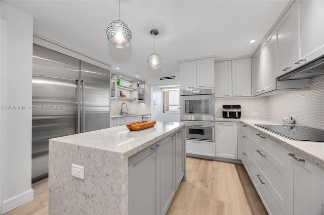 3 Grove Isle Drive C1402, Miami, FL 33133