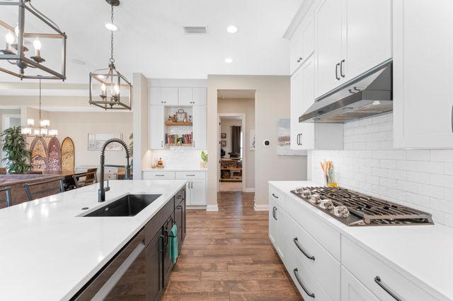 380 Maralinda Dr, St Augustine, FL 32095