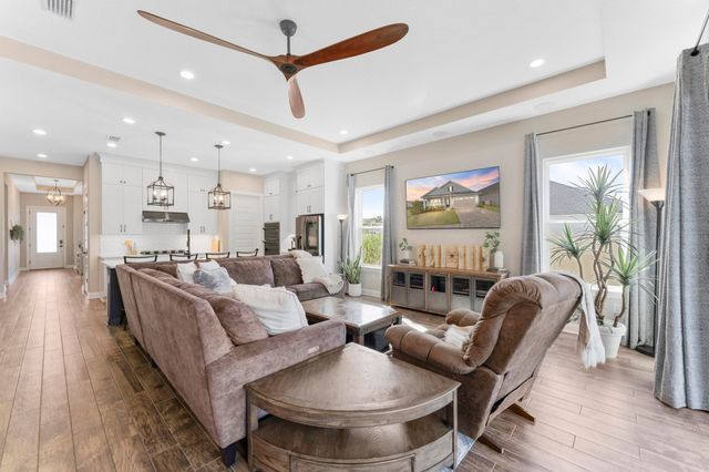 380 Maralinda Dr, St Augustine, FL 32095