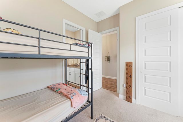 380 Maralinda Dr, St Augustine, FL 32095