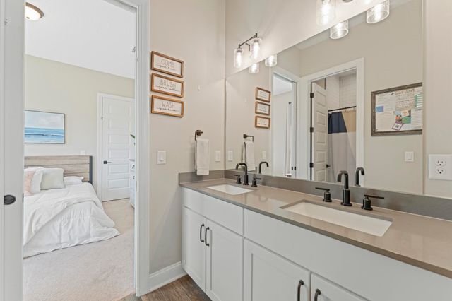 380 Maralinda Dr, St Augustine, FL 32095