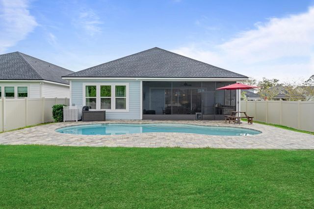 380 Maralinda Dr, St Augustine, FL 32095