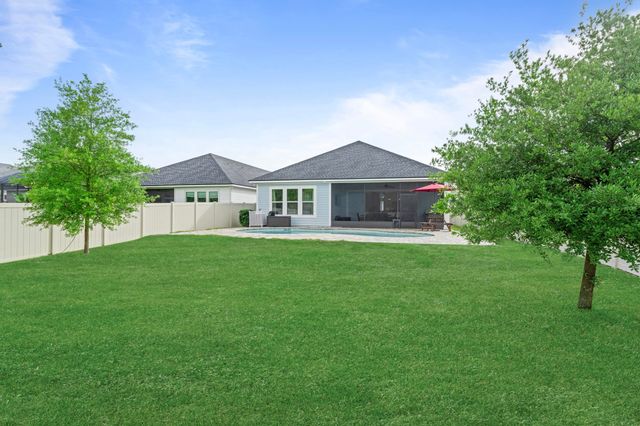 380 Maralinda Dr, St Augustine, FL 32095