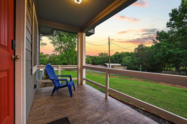 109 Arkansas Street, Pottsboro, TX 75076