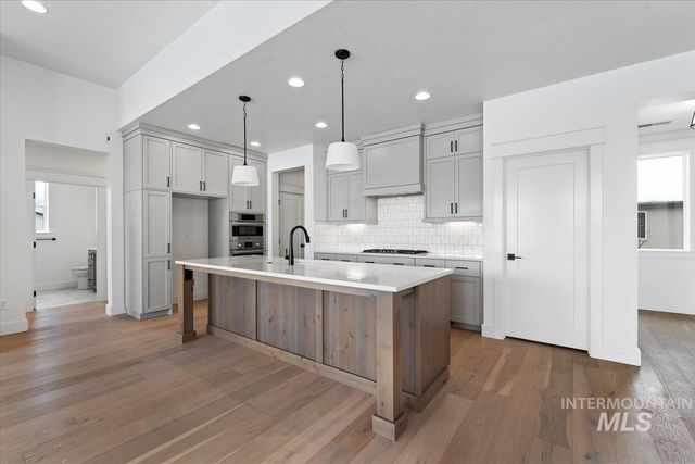 8369 W Meltwater Lane, Eagle, ID 83616